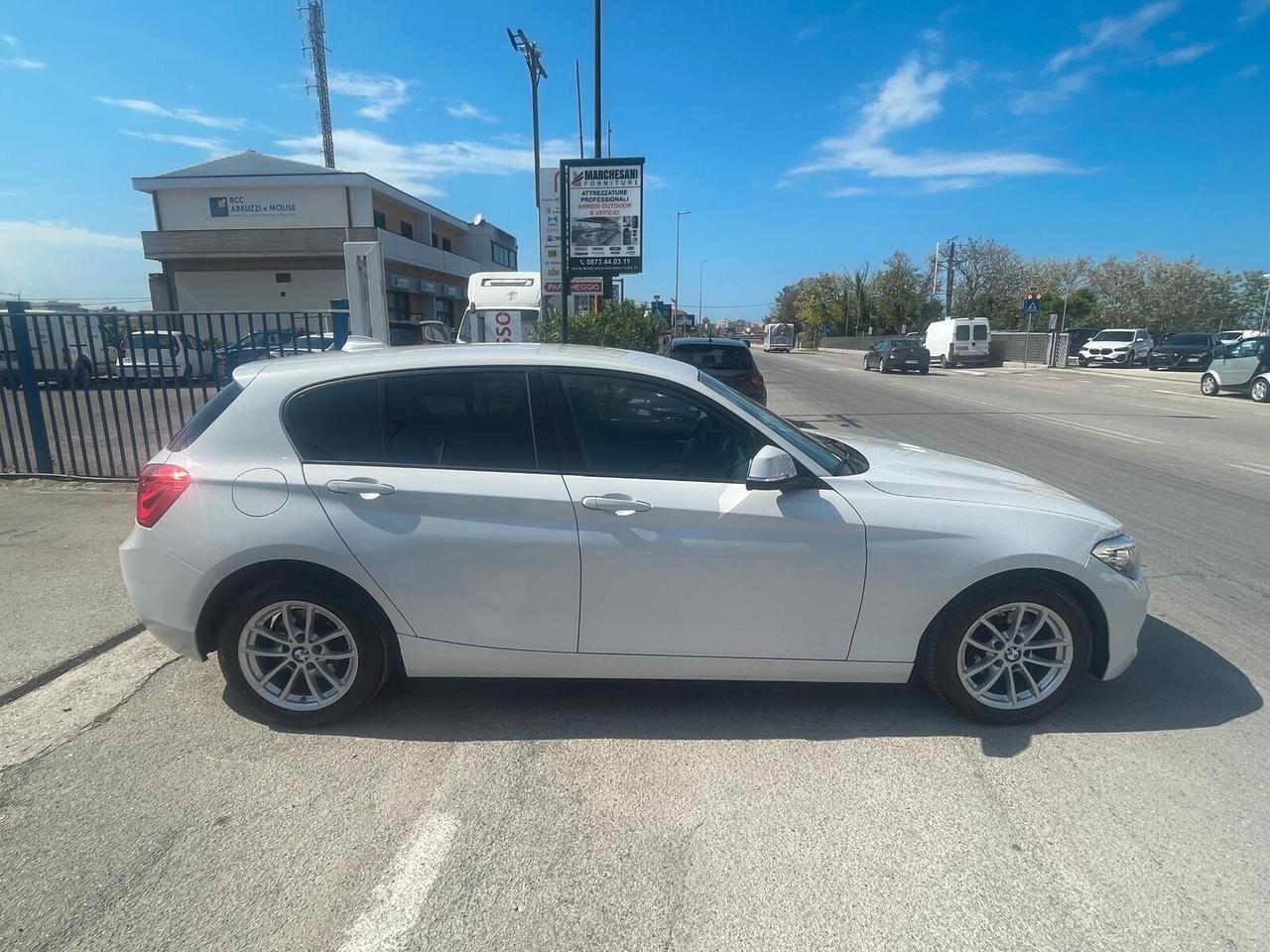 Bmw 116 116d 5p. Advantage