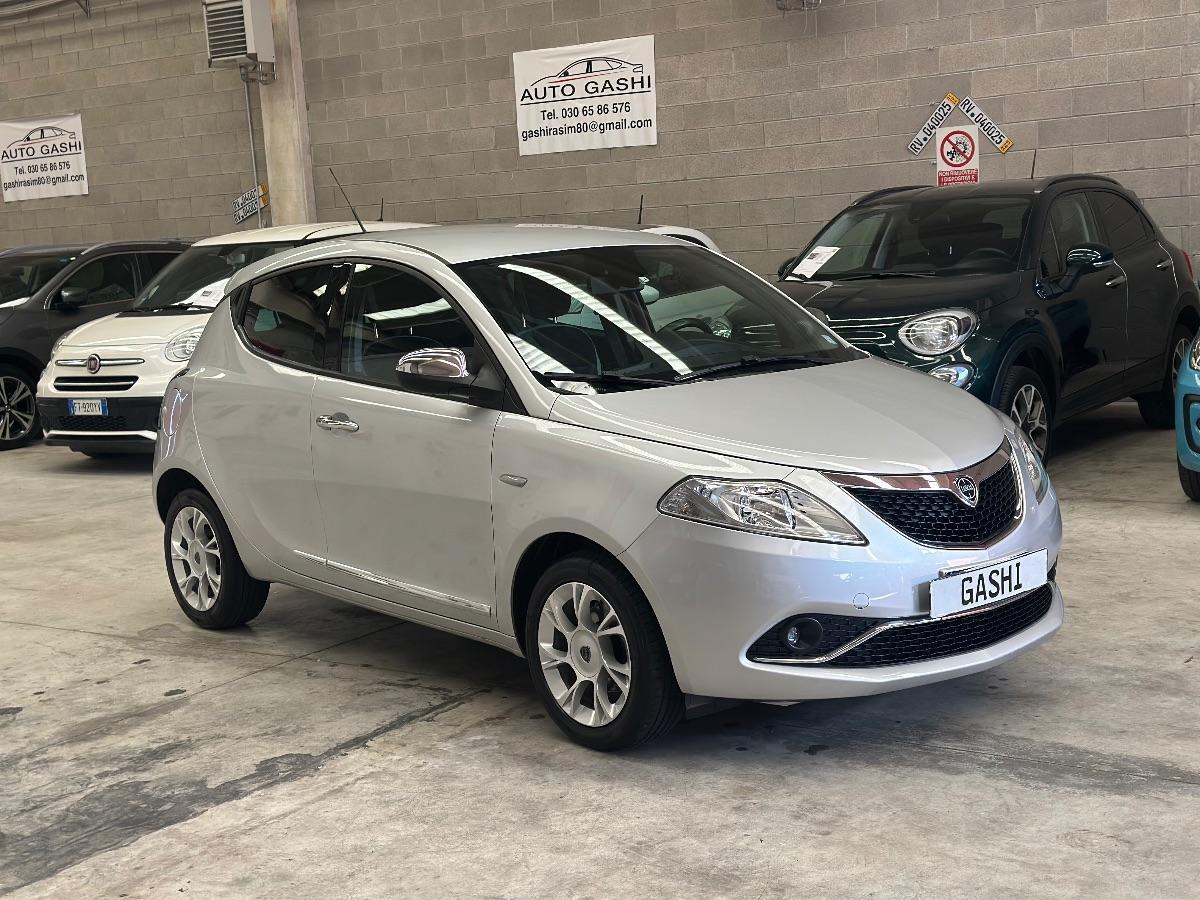 LANCIA - Ypsilon - 1.2 69 CV 5p. Platinum