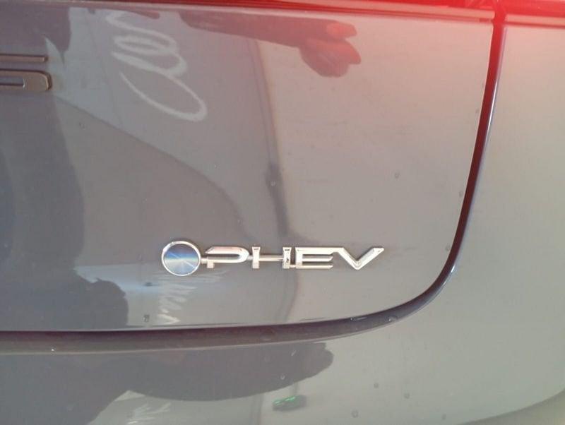 Toyota Prius Plug-in Hybrid Lounge