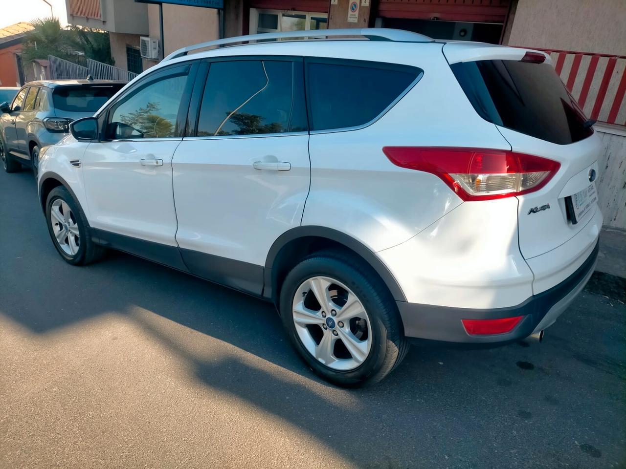Ford Kuga 2.0 TDCI 120 CV S&S 2WD Titanium