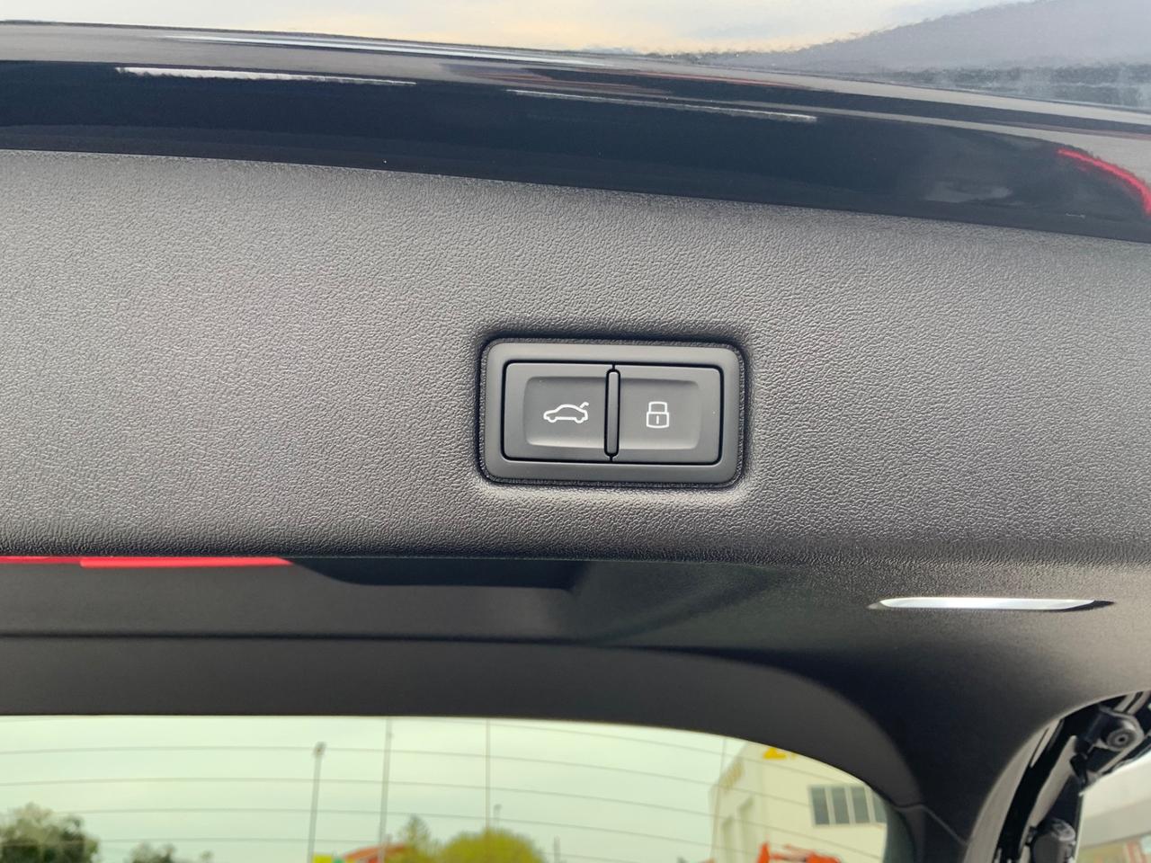 Audi Q5 SPB TDI 150 kW mHEV+ S tronic quattro line edition LISTINO 97500€ FULL