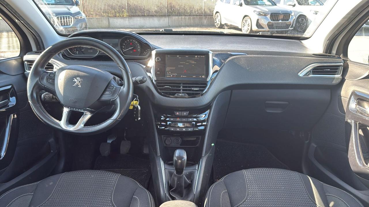 Peugeot 208 PureTech 82 5 porte Allure