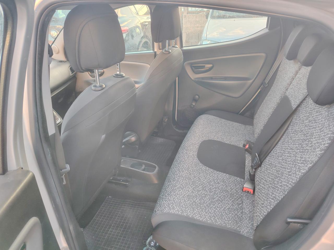 Lancia Ypsilon 1.3 MJT 16V 95 CV 5 porte S&S Gold