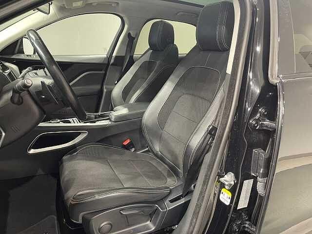 Jaguar F-PACE 2.0 D 180 CV AWD aut. R-Sport