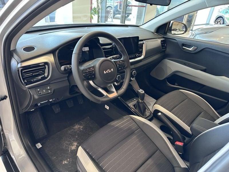 KIA Stonic 1.0 T-GDi 100 CV MHEV MT Black Edition