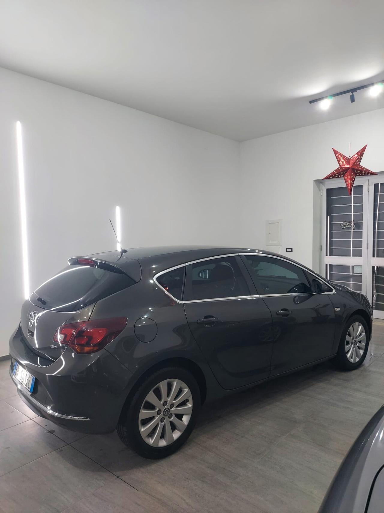 Opel Astra 1.6 CDTI EcoFLEX S&S Cosmo 2015