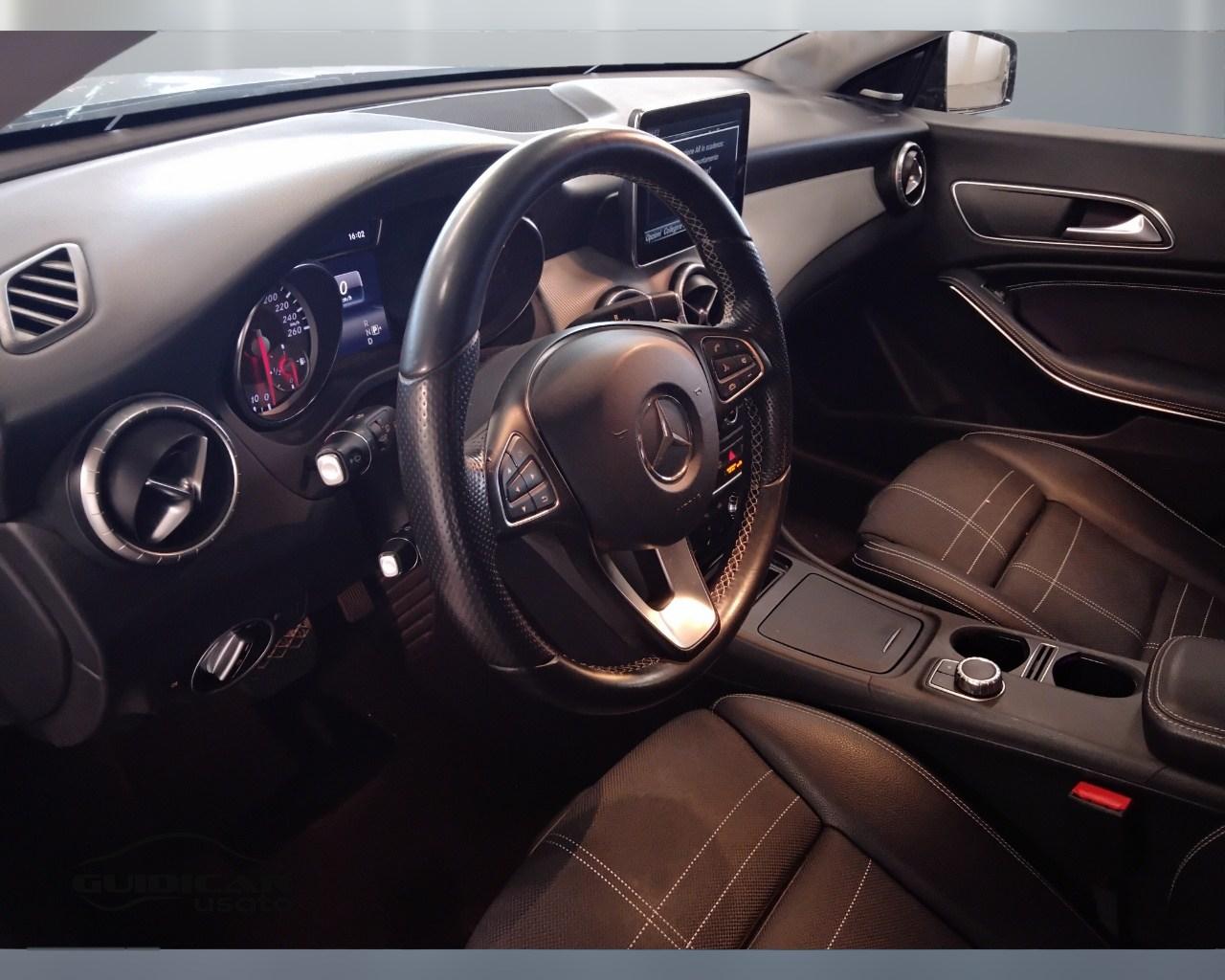 Mercedes-Benz CLA Shooting Brake - X117 - CLA Shooting Brake 220 d Sport Night auto
