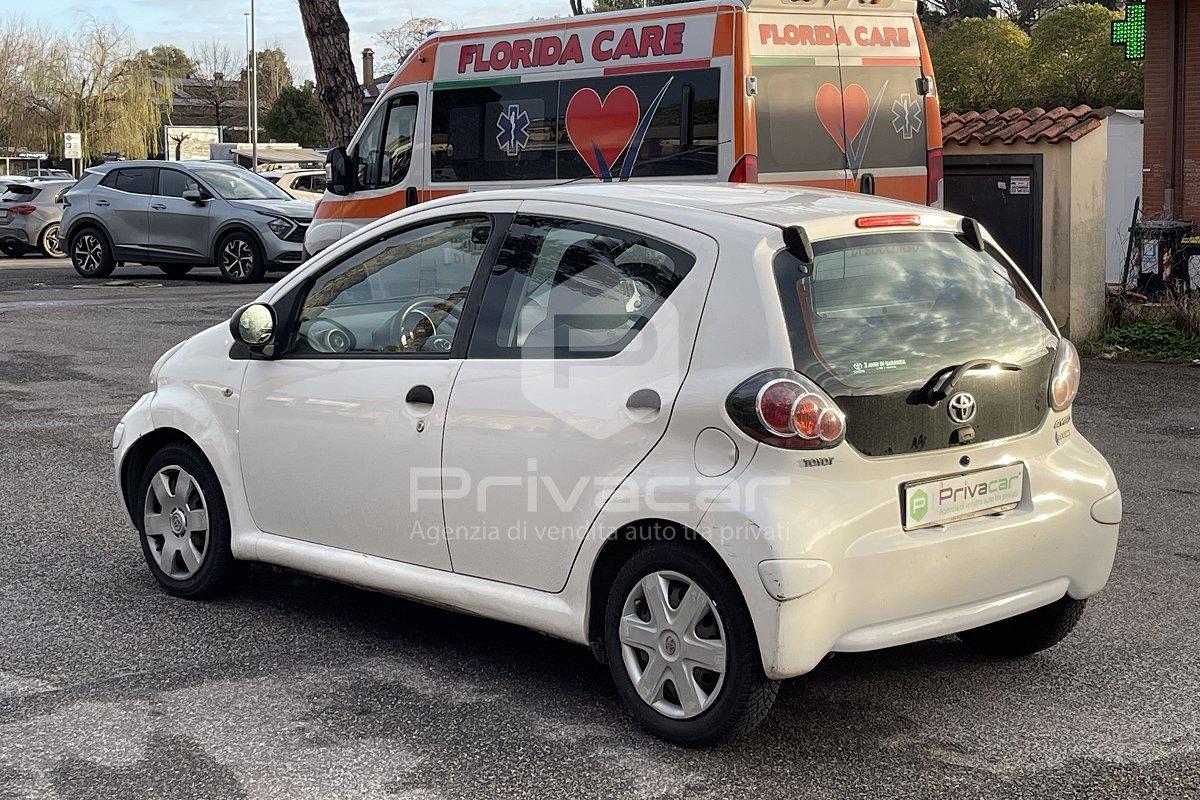 TOYOTA Aygo 1.0 12V VVT-i 5 porte Now Connect