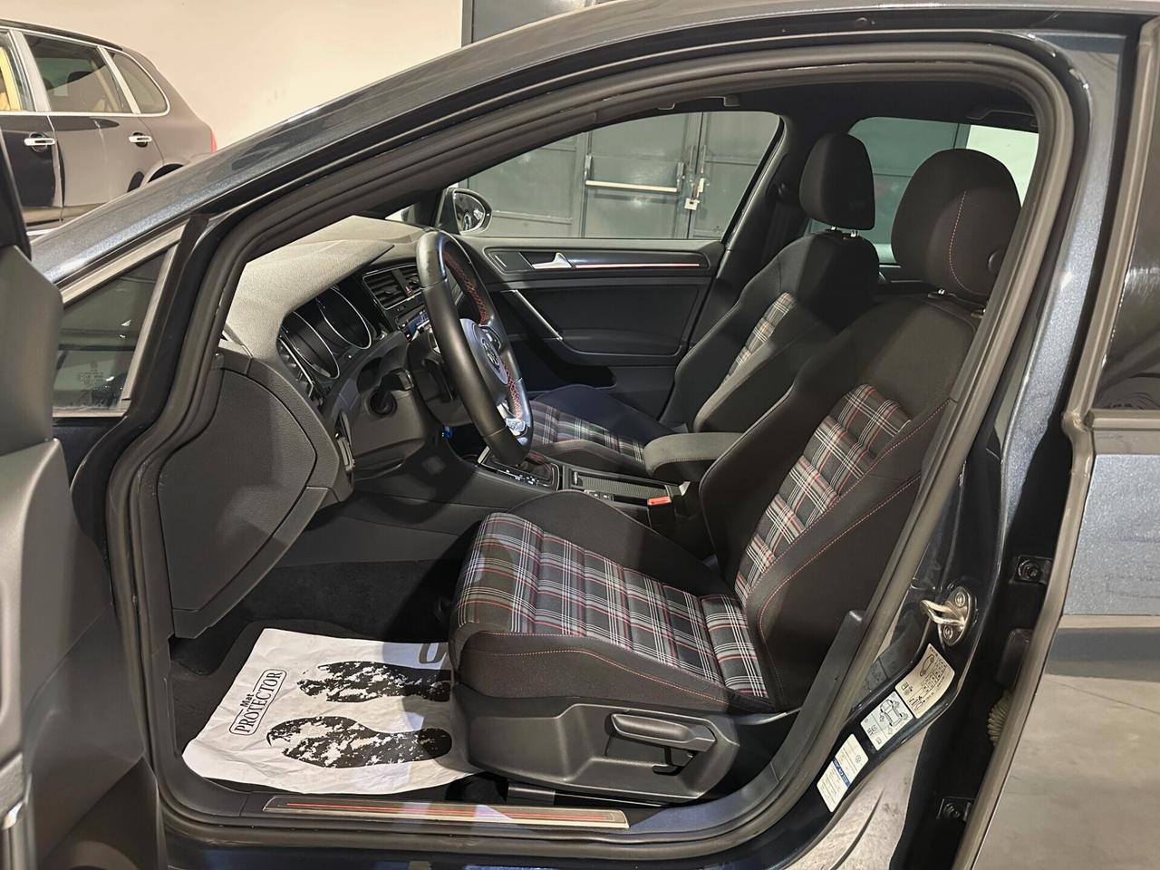 Volkswagen Golf GTI Performance 2.0 TSI 5p. BlueMotion Technology
