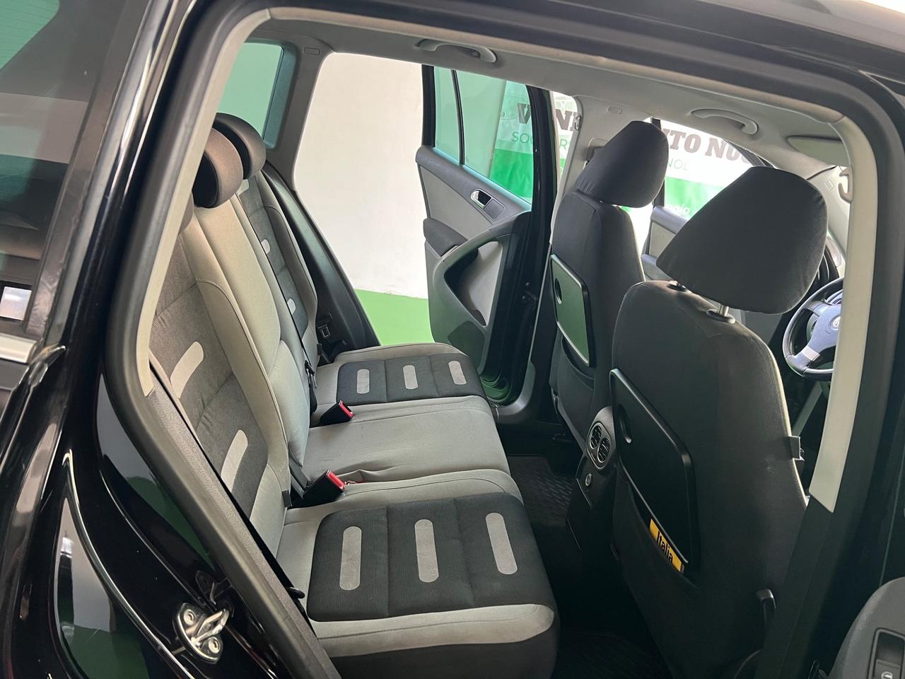 Volkswagen Tiguan 2.0 16V TDI DPF tiptronic Track