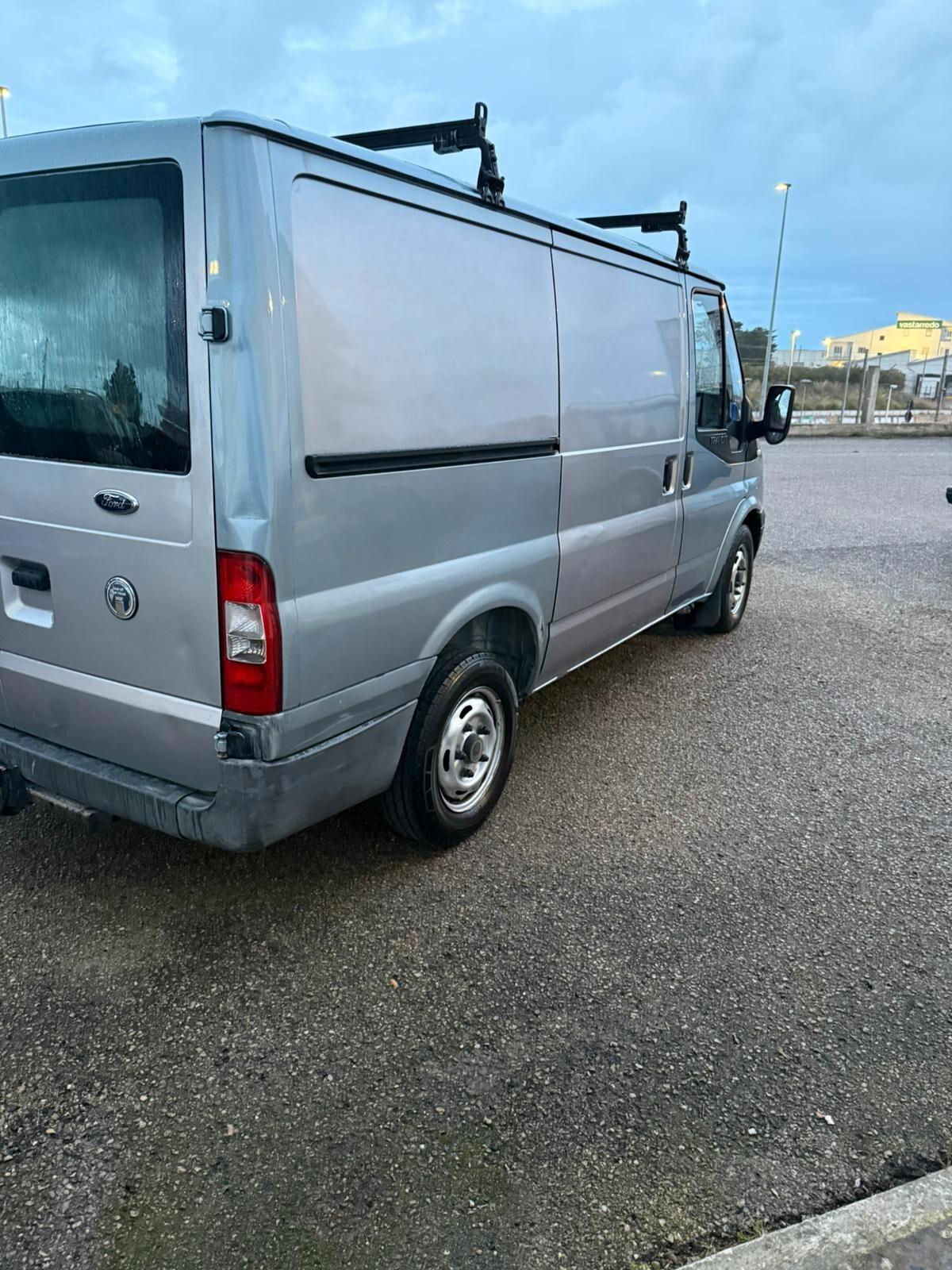 Ford Transit GANCIO TRAINO - 3 POSTI
