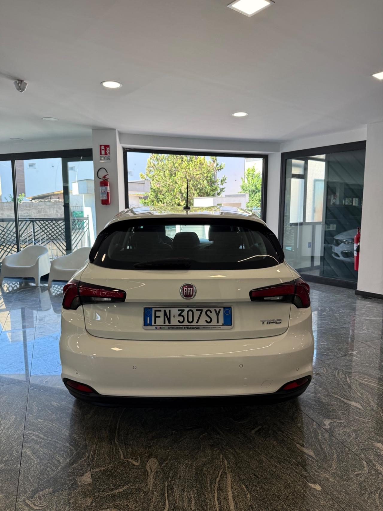Fiat Tipo 1.6 Mjt S&S 5 porte Easy