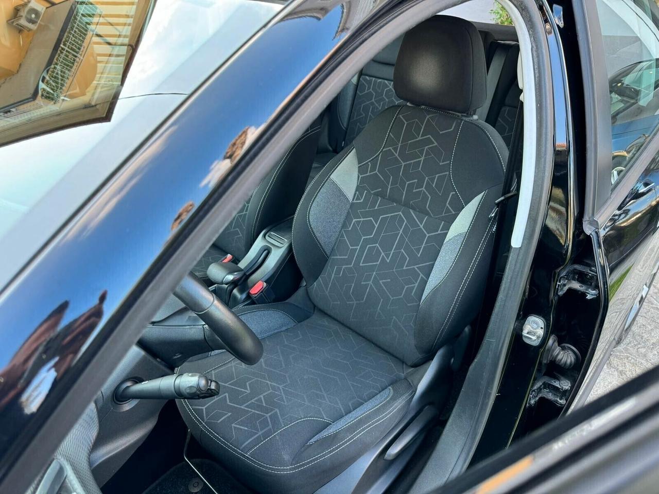 PEUGEOT 2008 PureTech 82cv ALLURE NEOPAT.