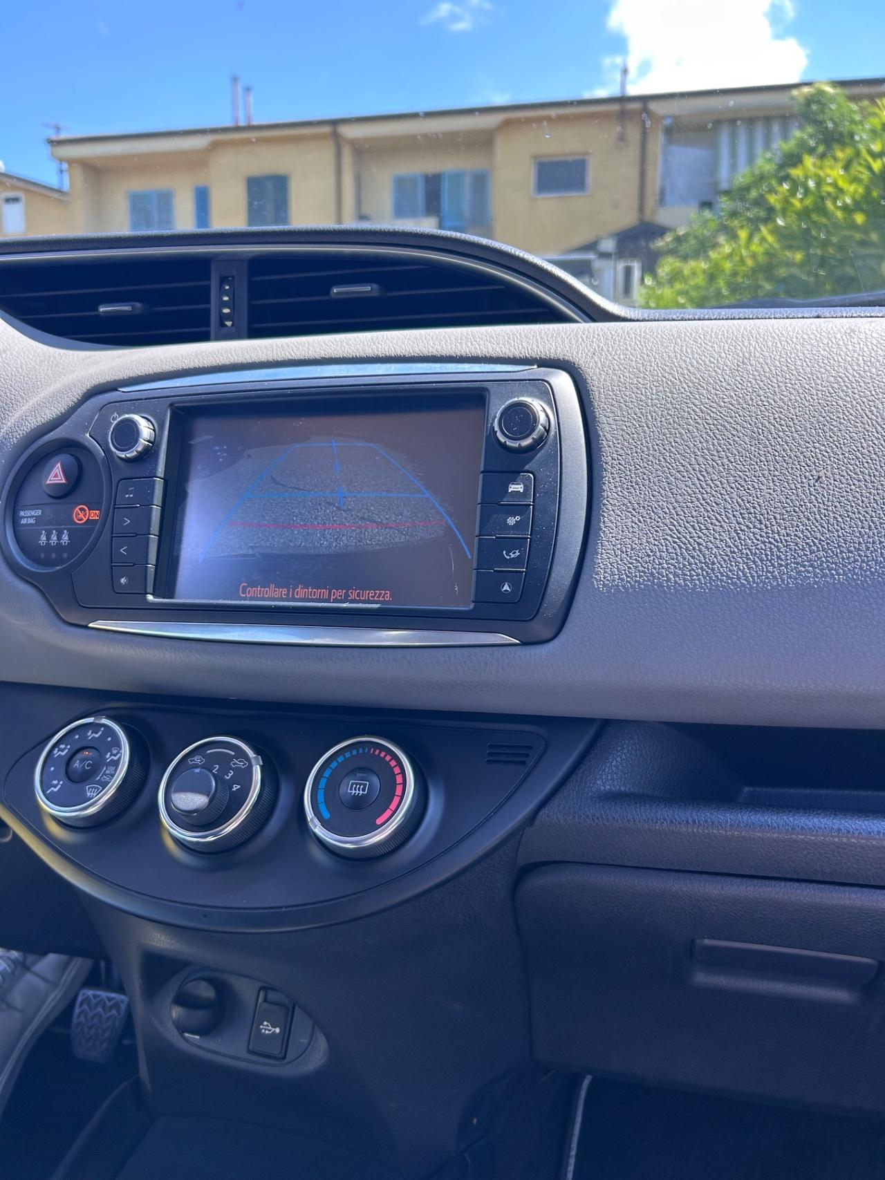 Toyota Yaris 1.0 5 porte Lounge