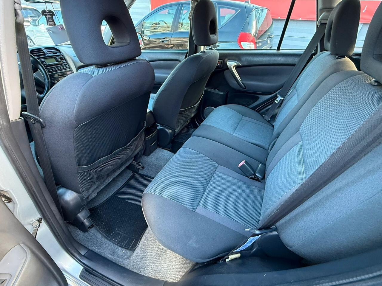 Toyota RAV 4 2.0 D-4D cat 116cv Sol - 2005