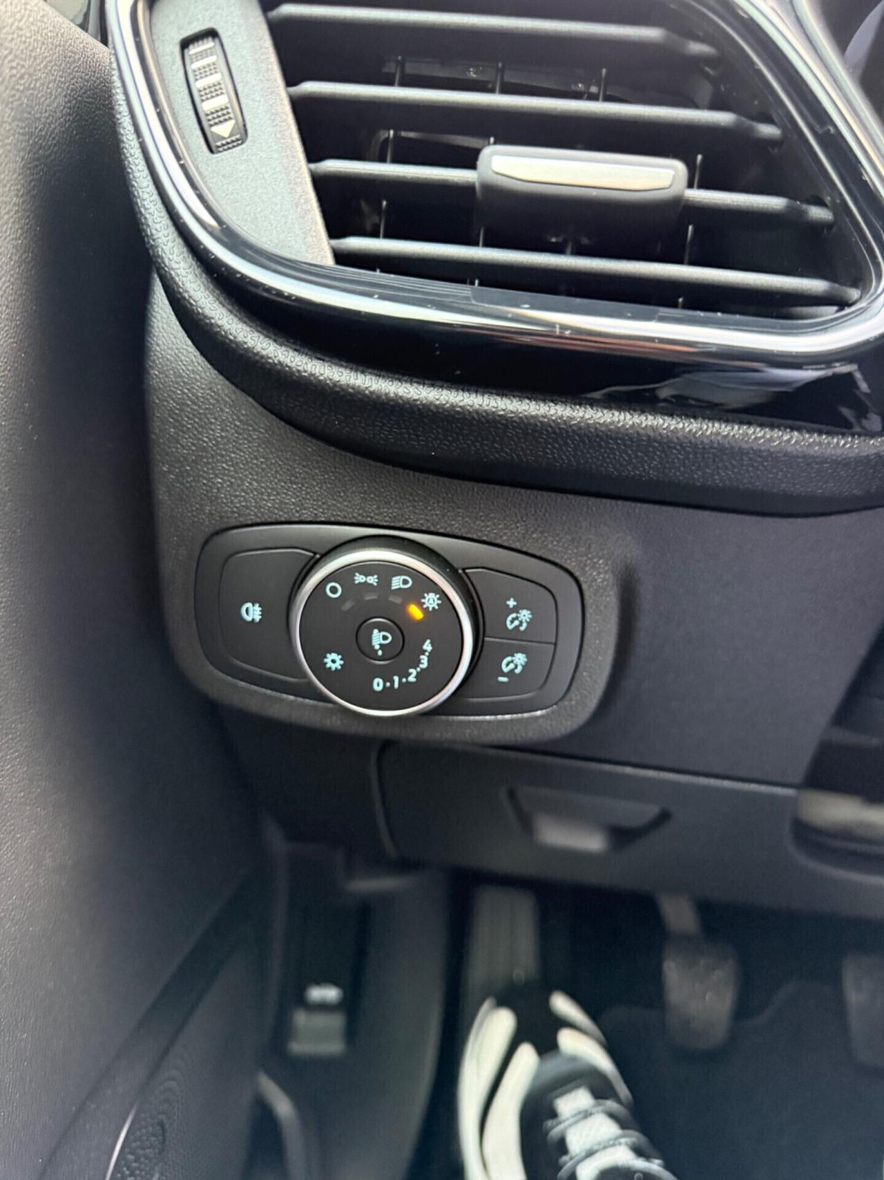 Ford Fiesta 1.5 EcoBlue 5 porte Titanium 2020 uni proprietario