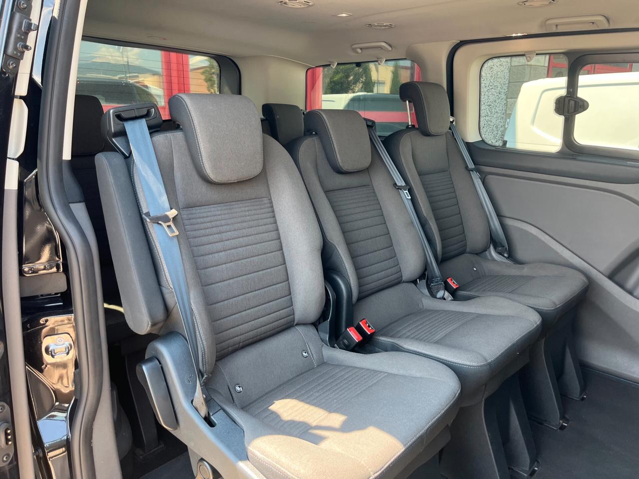 Ford Tourneo Custom 320 2.0 EcoBlue 130CV aut. PC Titanium