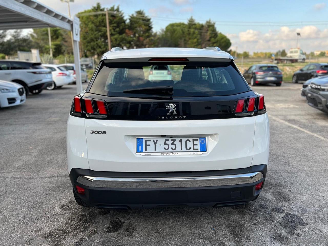 PEUGEOT 3008 BlueHDi 130 S&S EAT8 Allure