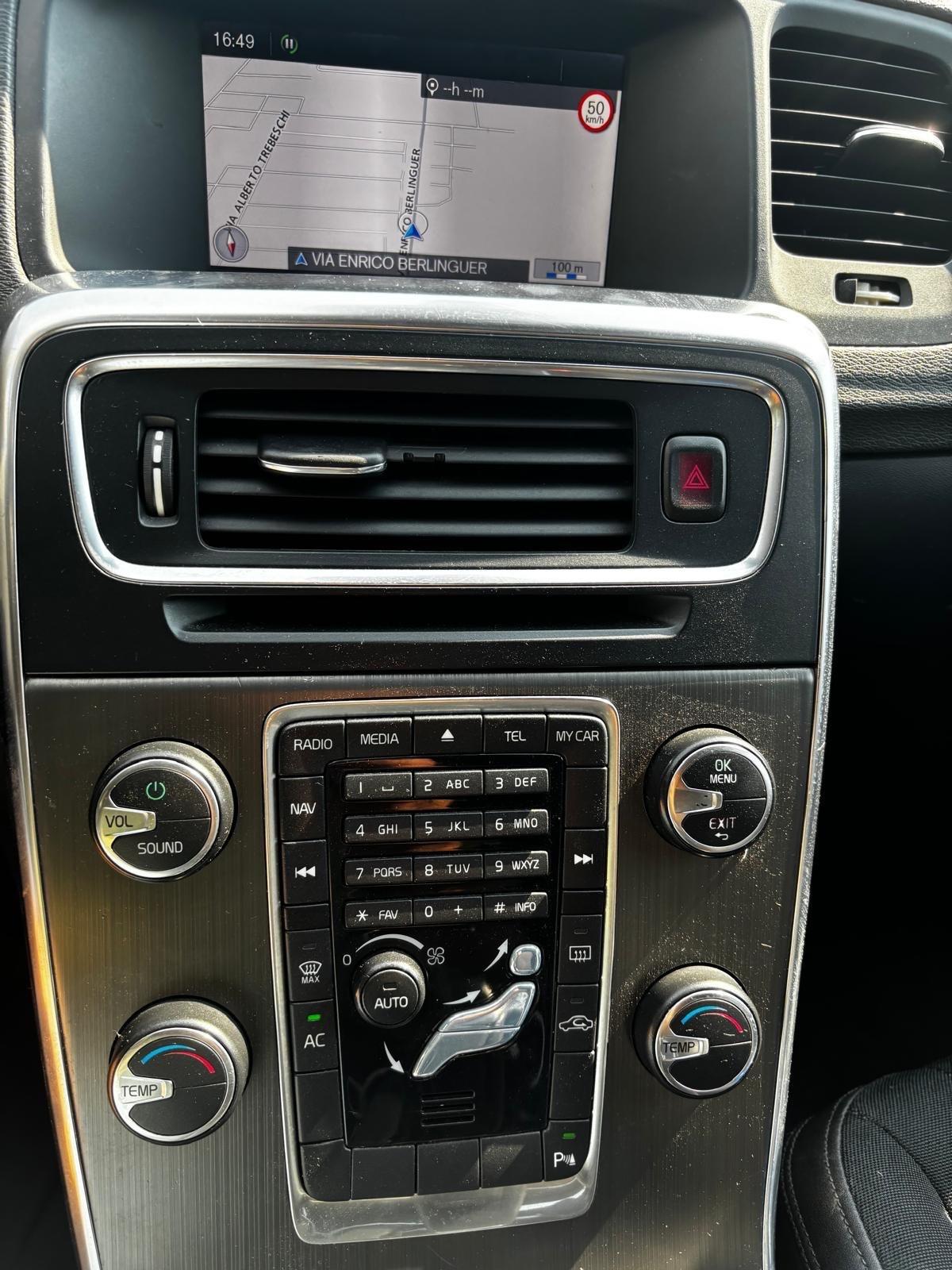 Volvo V60 D3 Geartronic Summum ..CELL 320 147 1147 WUATSAPP