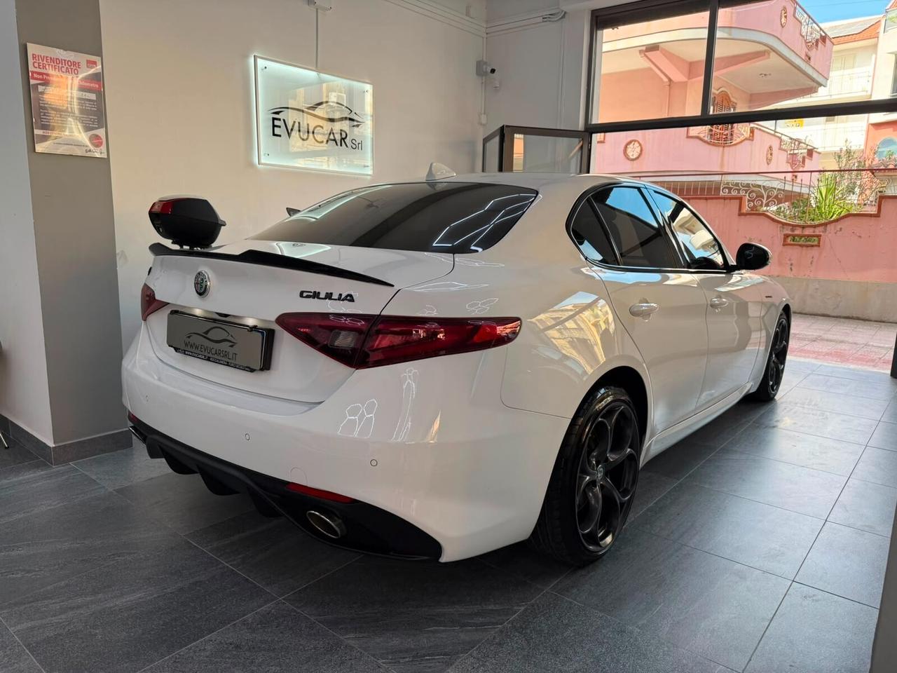 Alfa Romeo Giulia 2.2 Turbodiesel 210 CV AT8 AWD Q4 Veloce