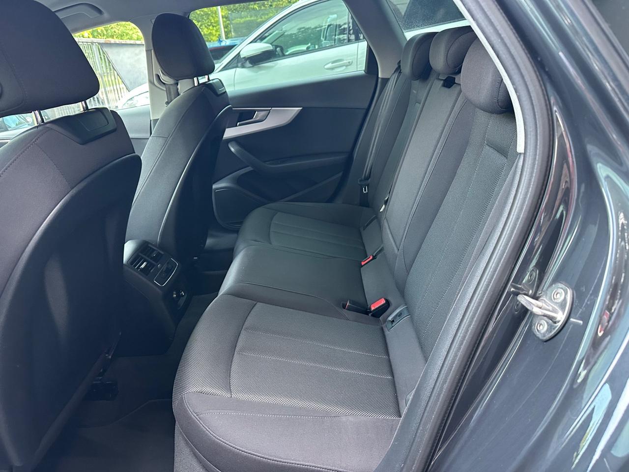 Audi A4 Avant 2.0 TDI 150 CV ultra S tronic