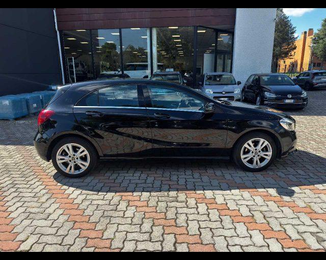 MERCEDES-BENZ A 180 d Automatic Sport