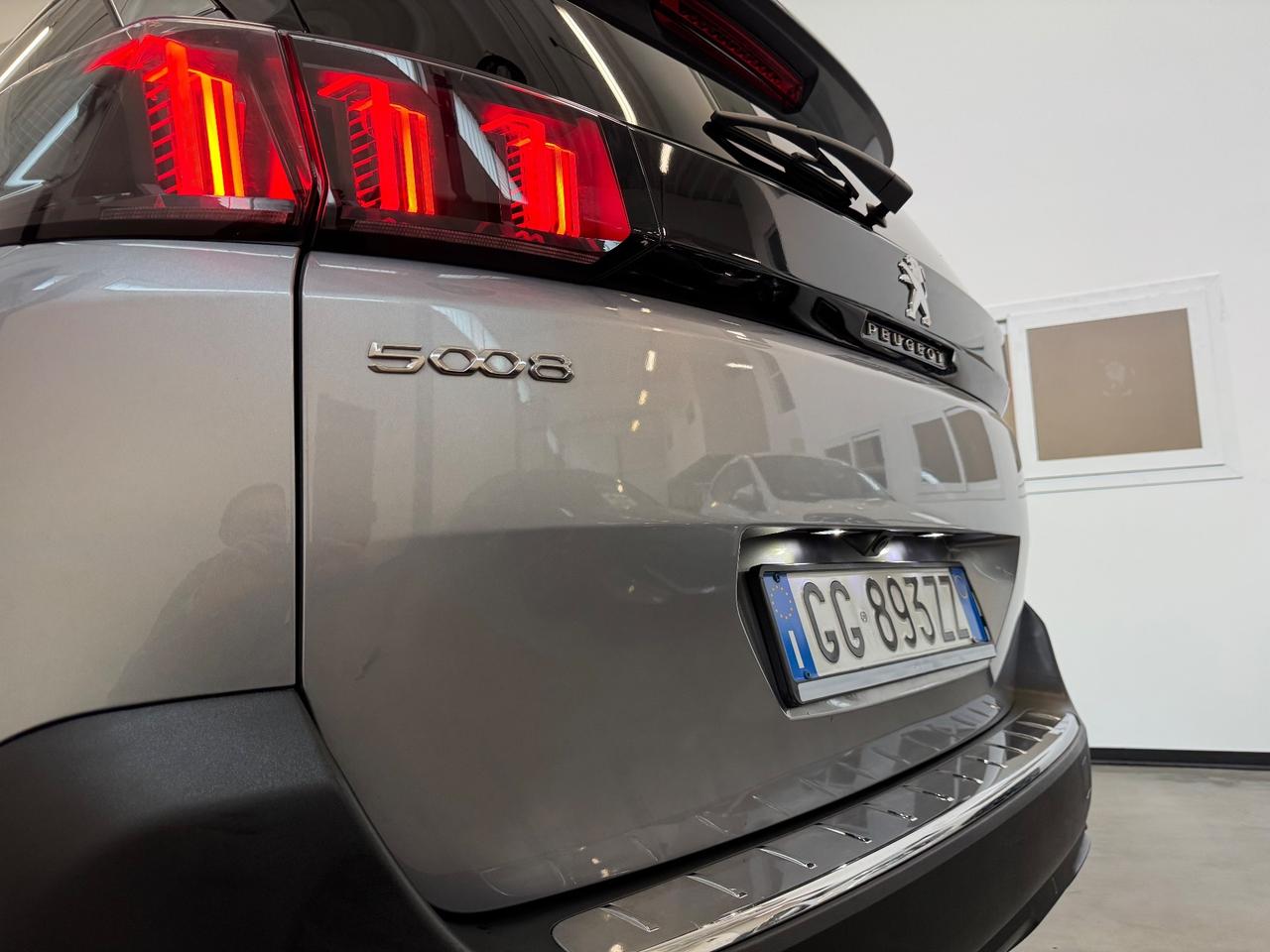 Peugeot 5008 BlueHDi 180 S&S EAT8 Allure Pack