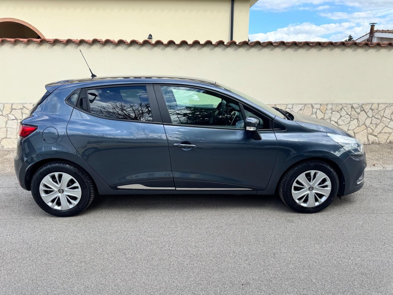 Renault Clio 1.5 dCi Costume national