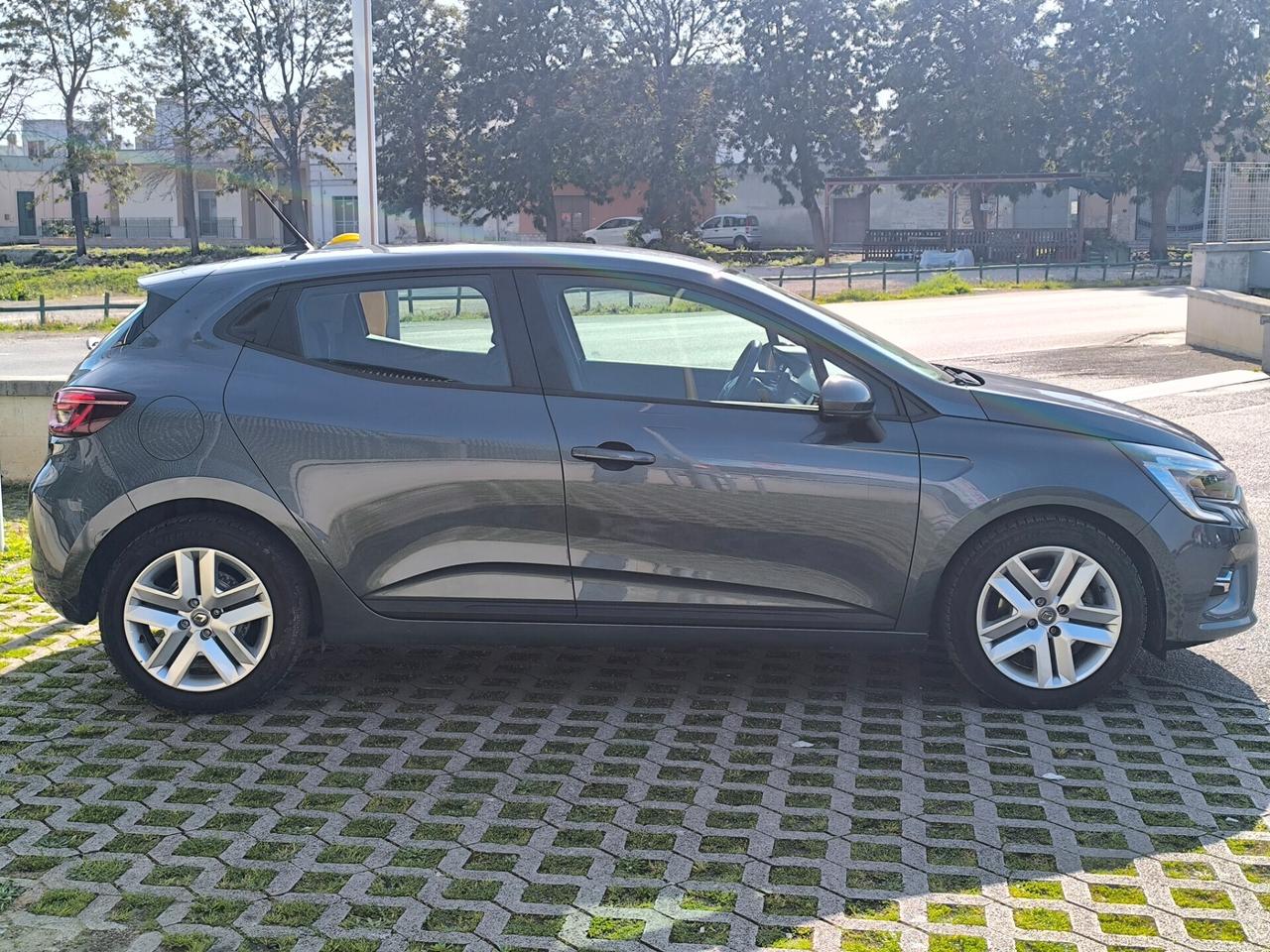 RENAULT CLIO BUSINESS 1.5 CDI 100cv 12/2021 KM 85.000 LED/NAV SENS.POST