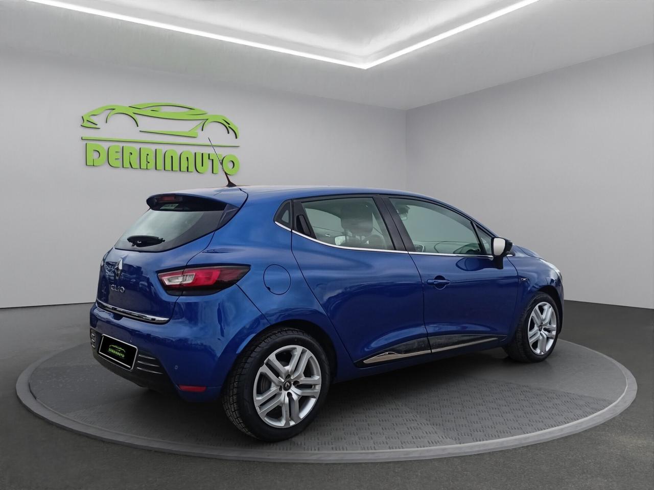 Renault Clio TCe 12V 90 CV GPL 5 porte Moschino In