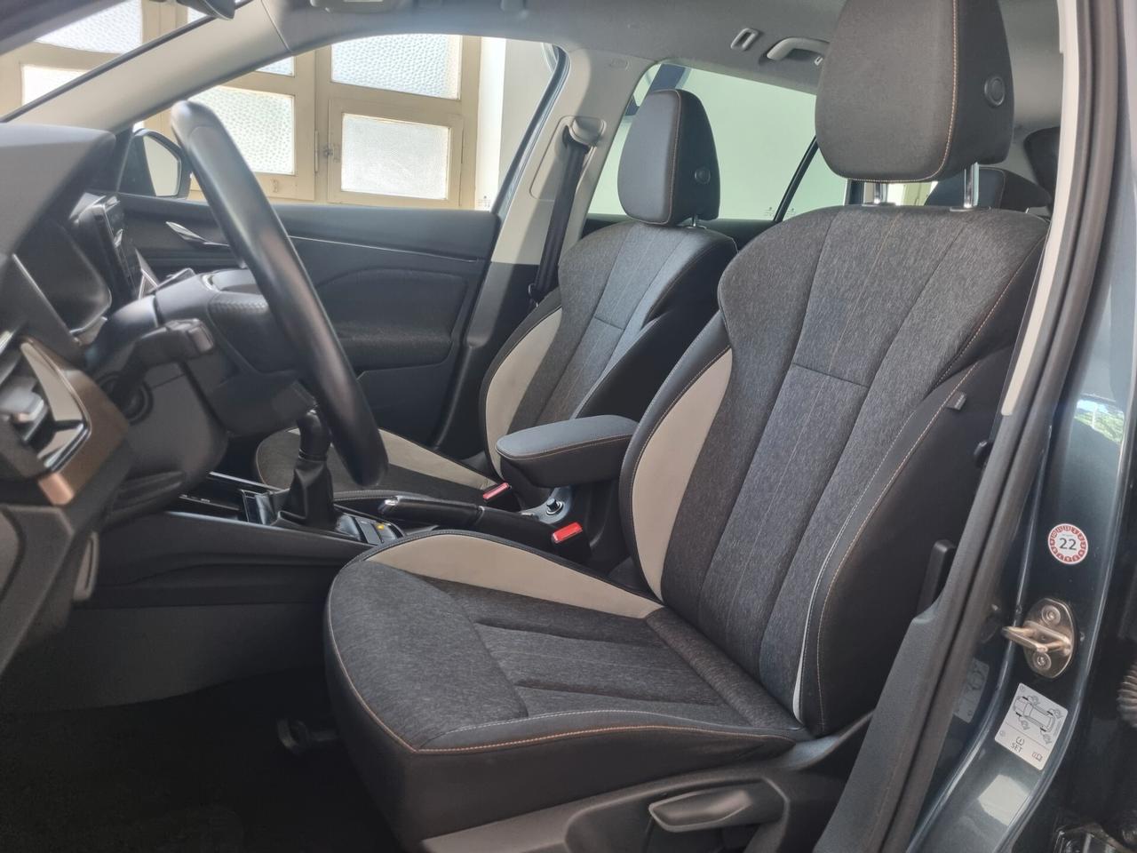 Skoda Kamiq 1.0 G-Tec Ambition, FULL LED, TELECAMERA, NAVI