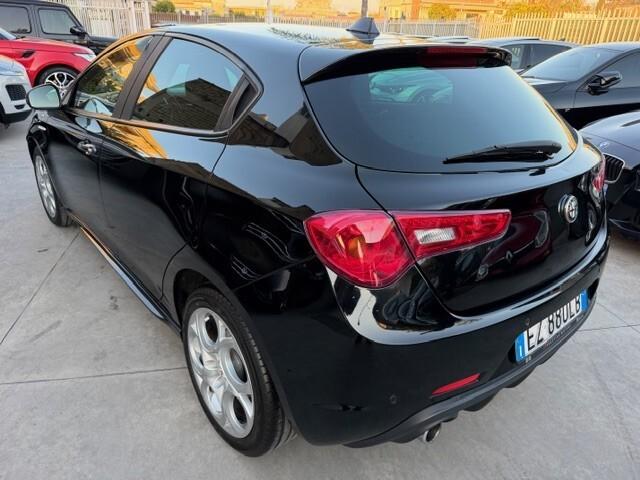 Alfa Romeo Giulietta 1.6 JTDm-2 105 CV Sprint
