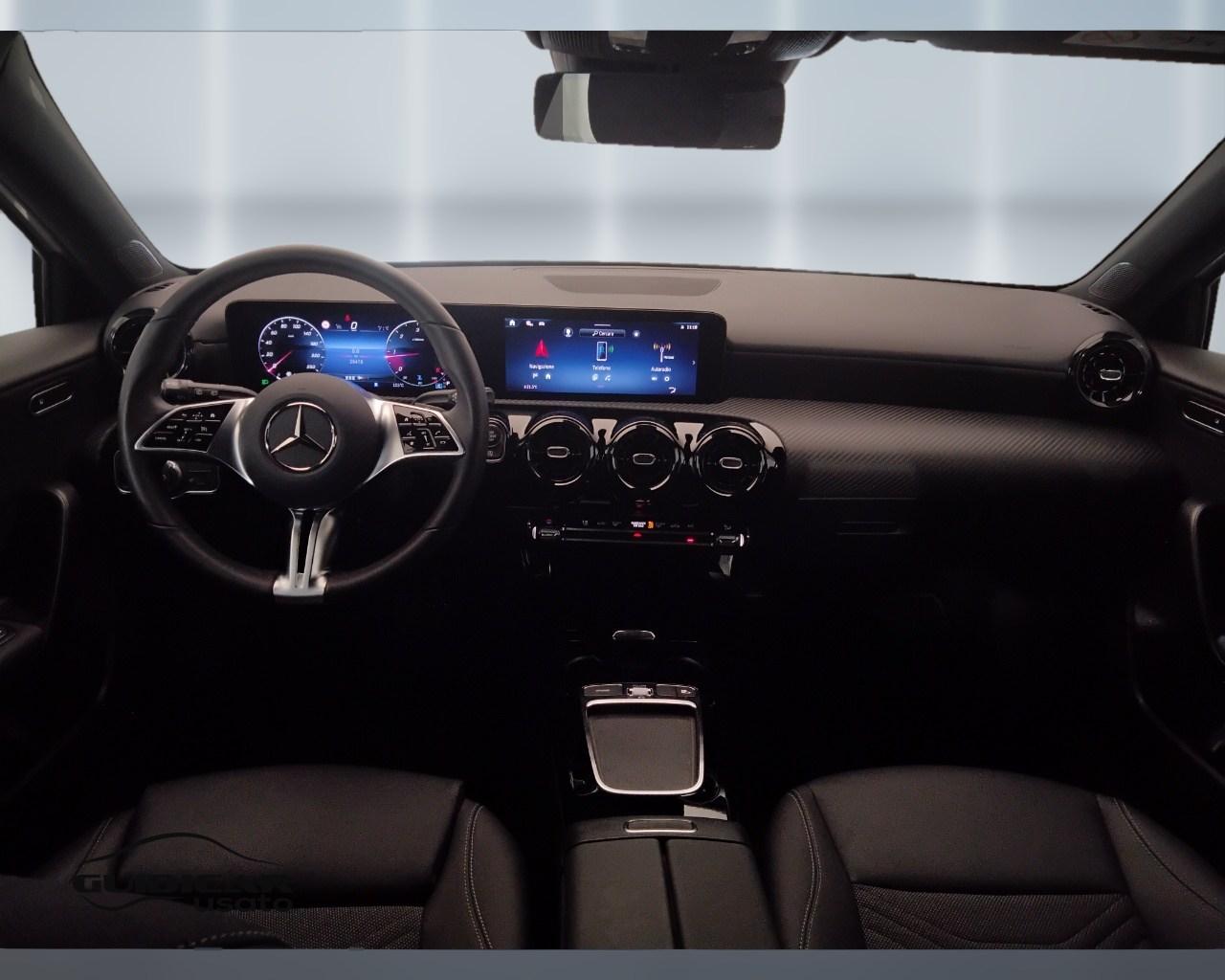 Mercedes-Benz Classe A - W177 2023 - A 180 d Advanced auto