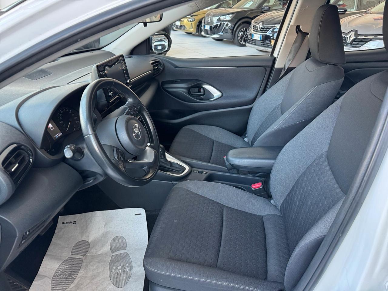 Toyota Yaris 1.5 Hybrid 5 porte Business