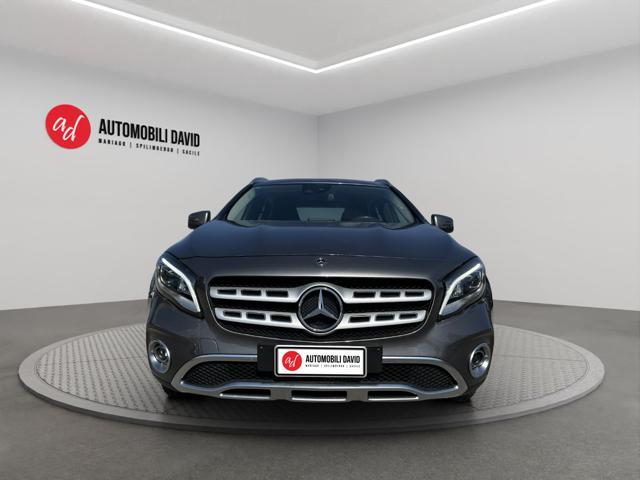 MERCEDES-BENZ GLA 180 d Business