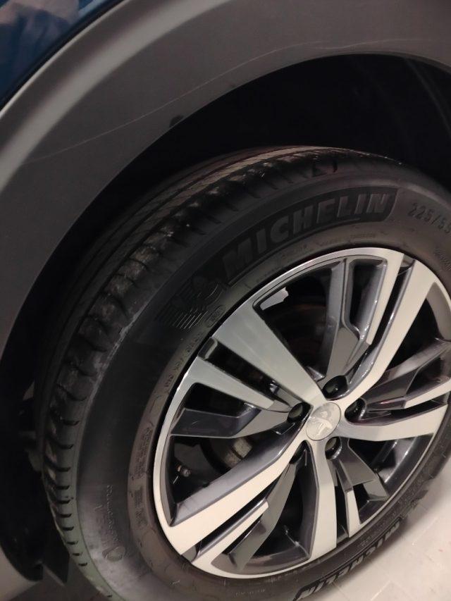 PEUGEOT 5008 BlueHDi 130cv EAT8 Allure Pack 7p