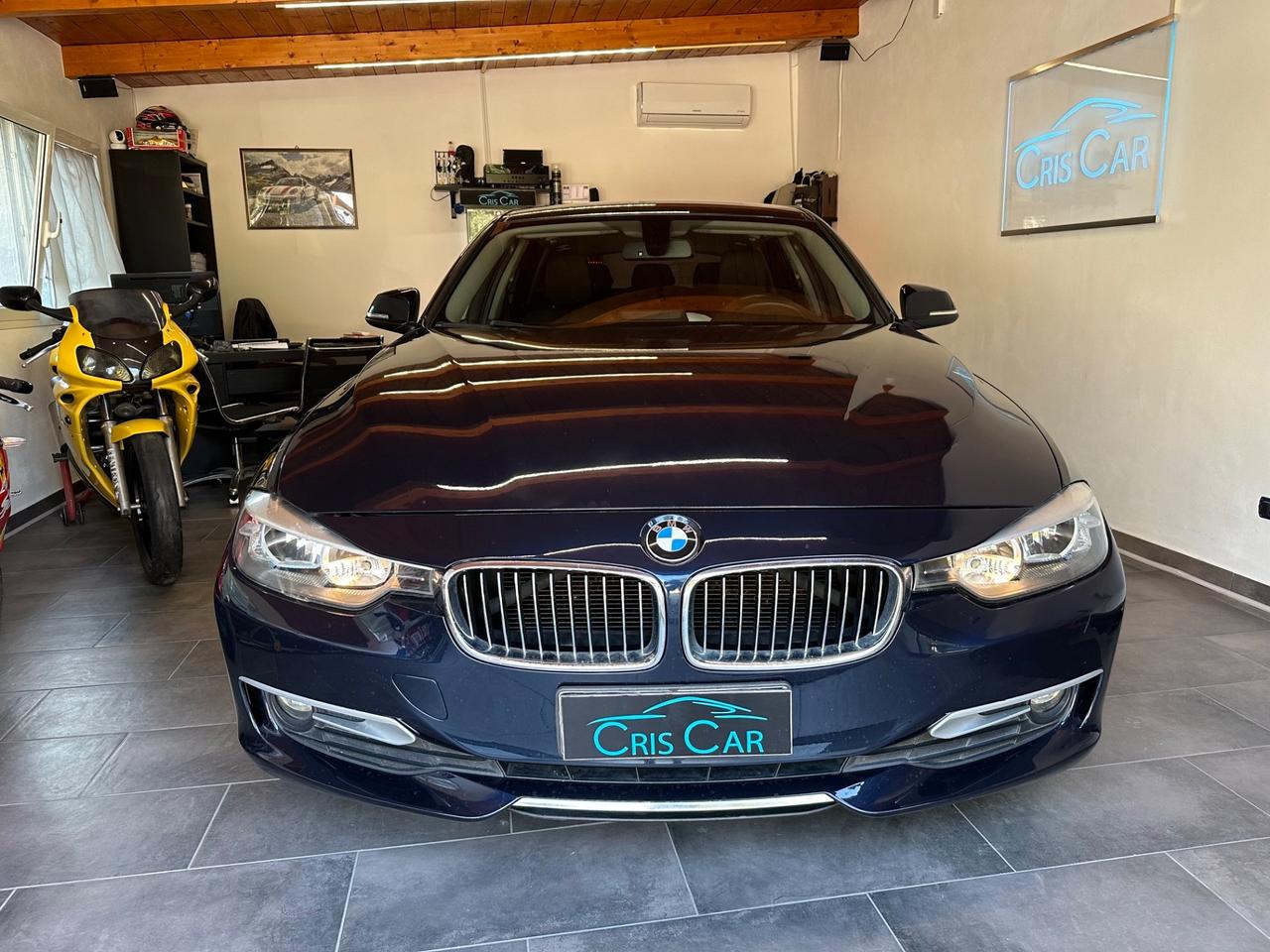 Bmw 320d Touring - distribuzione nuova - GARANZIA