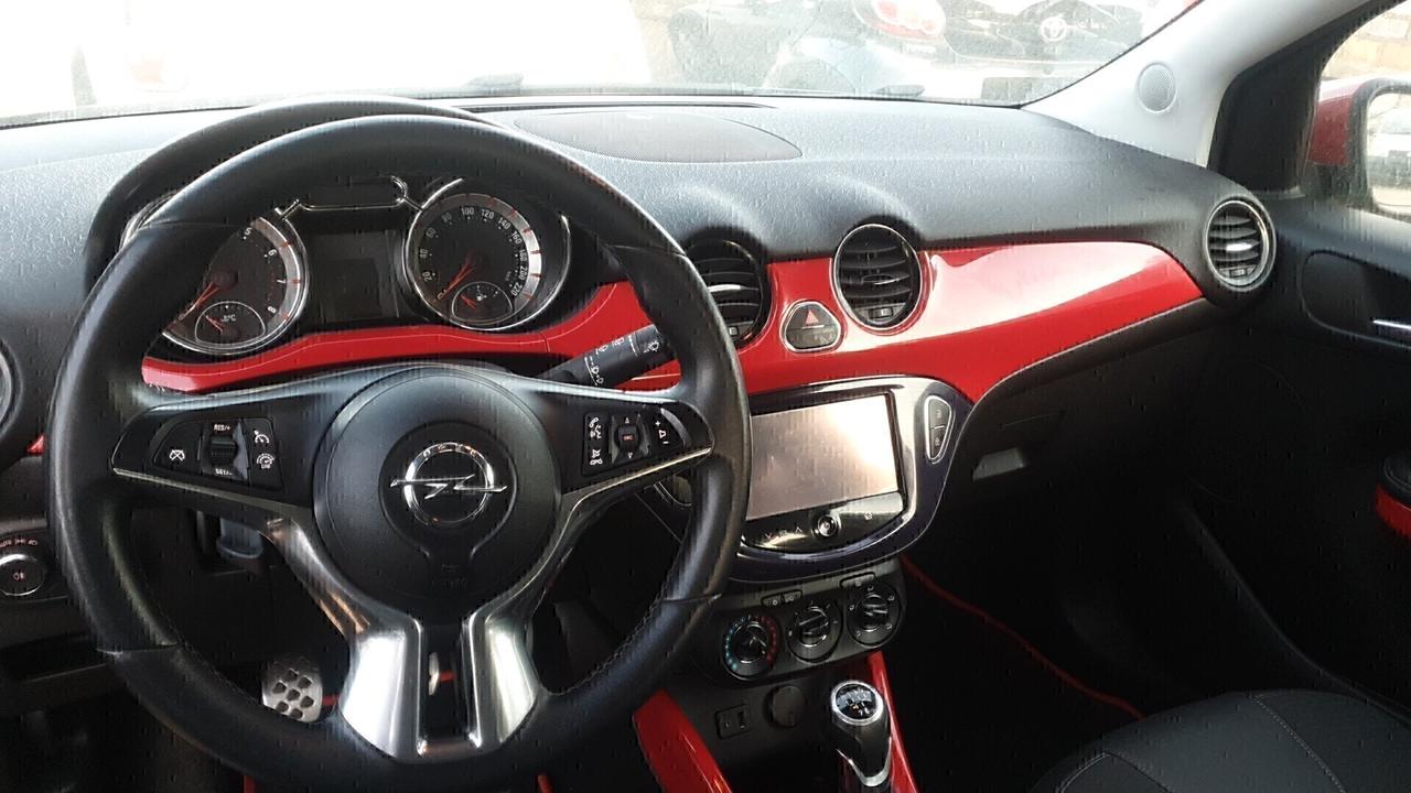 Opel Adam 1.4 87 CV 2013