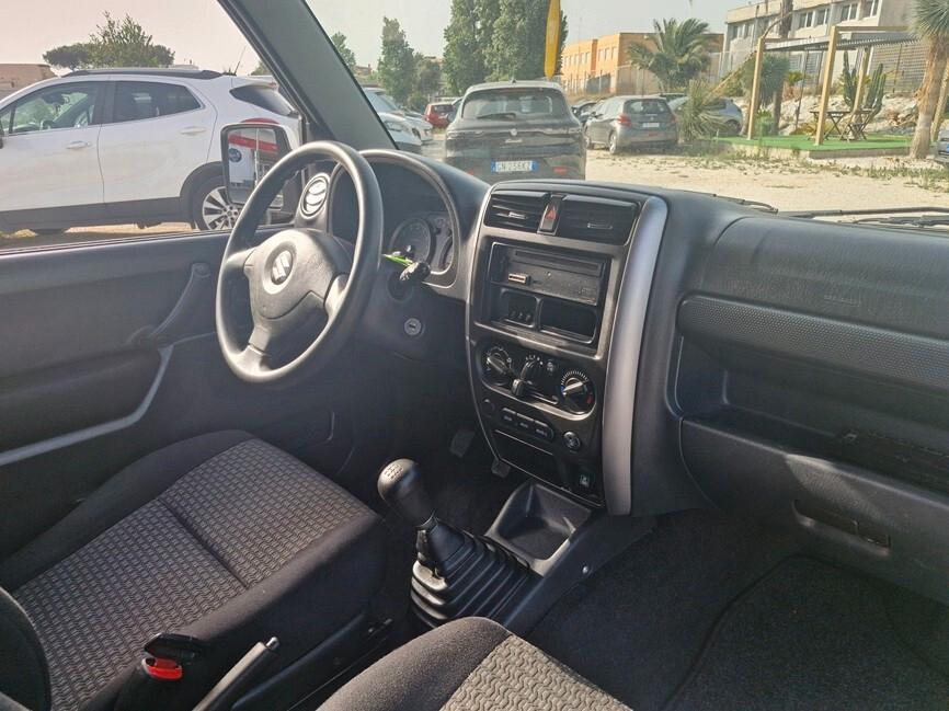 Suzuki Jimny 1.3i 16V cat 4WD Special