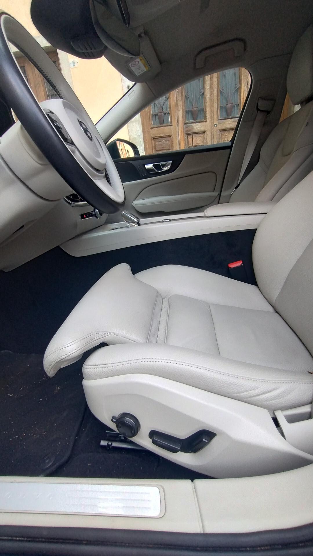 Volvo V60 B4 (d) Geartronic Inscription