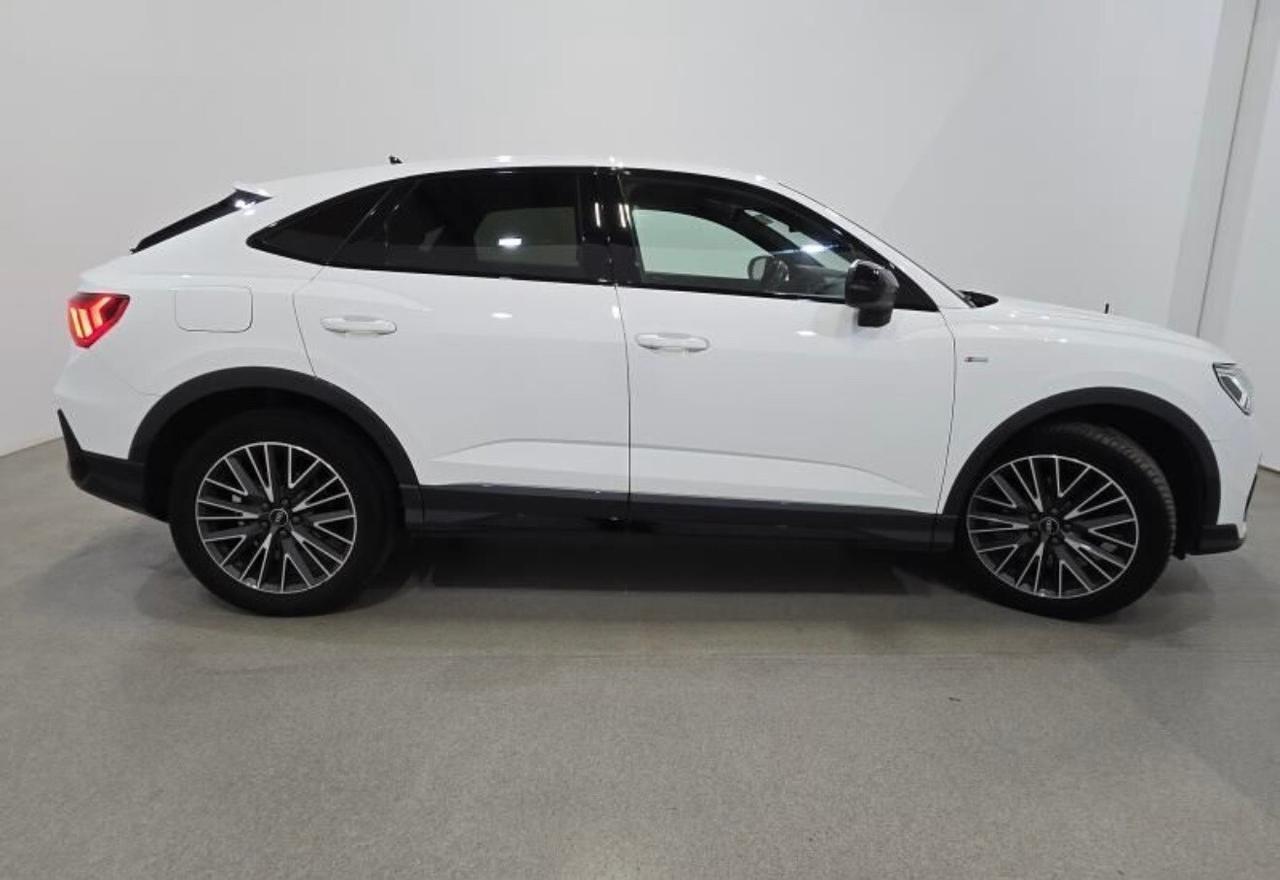 Audi Q3 35 Tdi Sportback S line edition Matrix Sonos