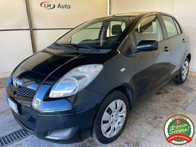 TOYOTA Yaris 1.0 5 porte Now NEOPATENTATI