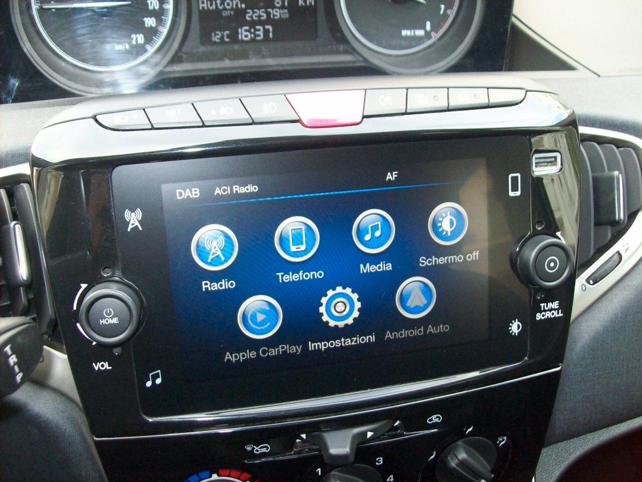 Lancia Ypsilon 1.0 FireFly 5 porte S&S Hybrid Ecochic Gold