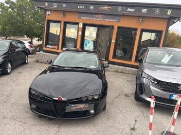 Alfa Romeo 159 1.9 JTDm 16V Sportwagon Exclusive