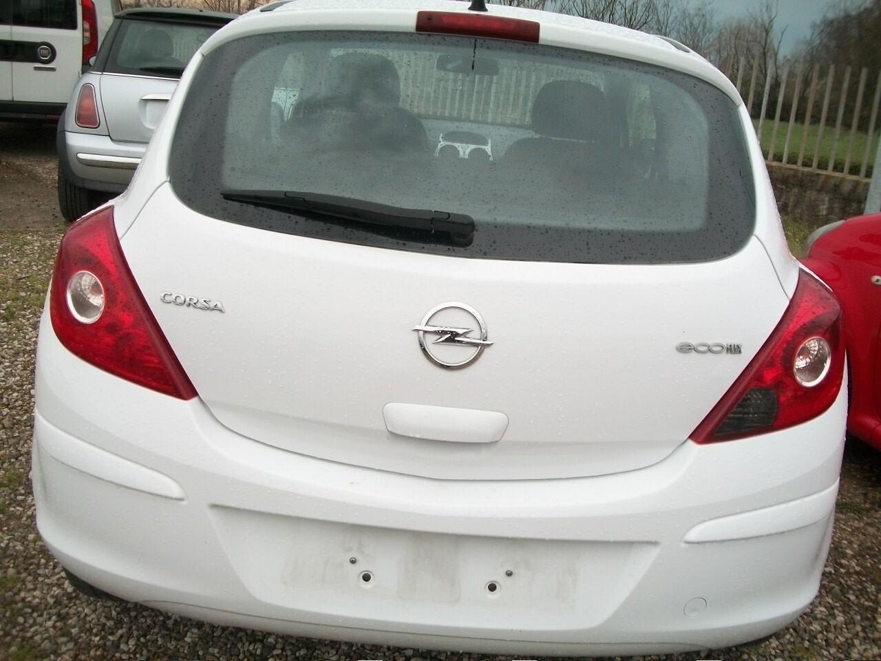 Opel Corsa 1.2 3 porte One SI NEOPATENTATI GARANZIA UN ANNO EURO 05 HP 86 KW 63 KM 144200