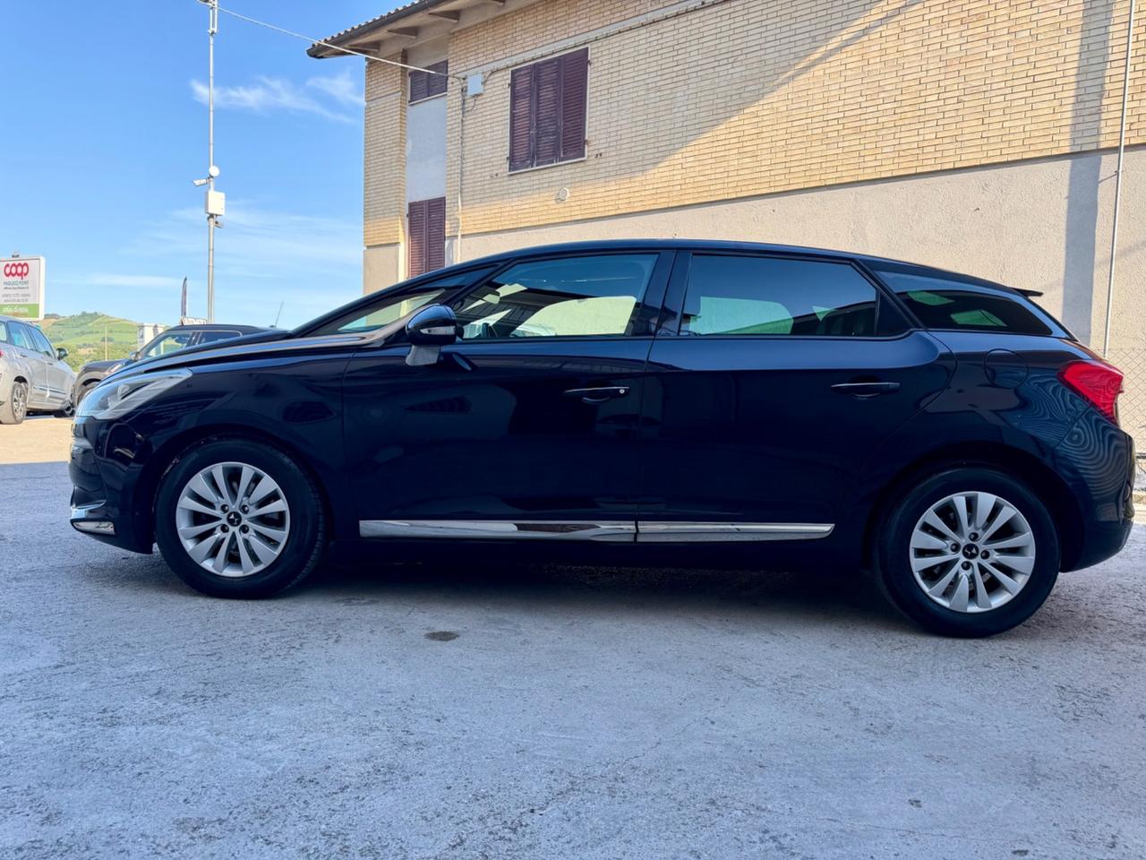 Ds DS5 BlueHDi 120CV - DISTRIBUZIONE NUOVA