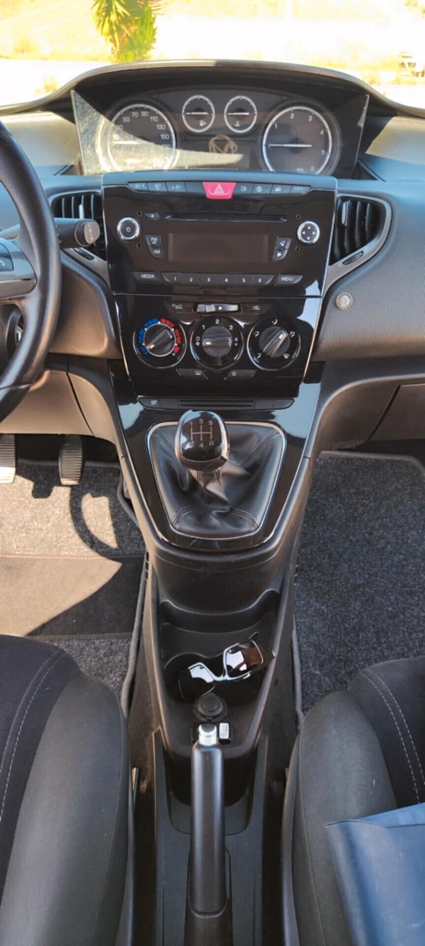 Lancia Ypsilon 1.3 MJT 16V 95 CV 5 porte S&S Platinum