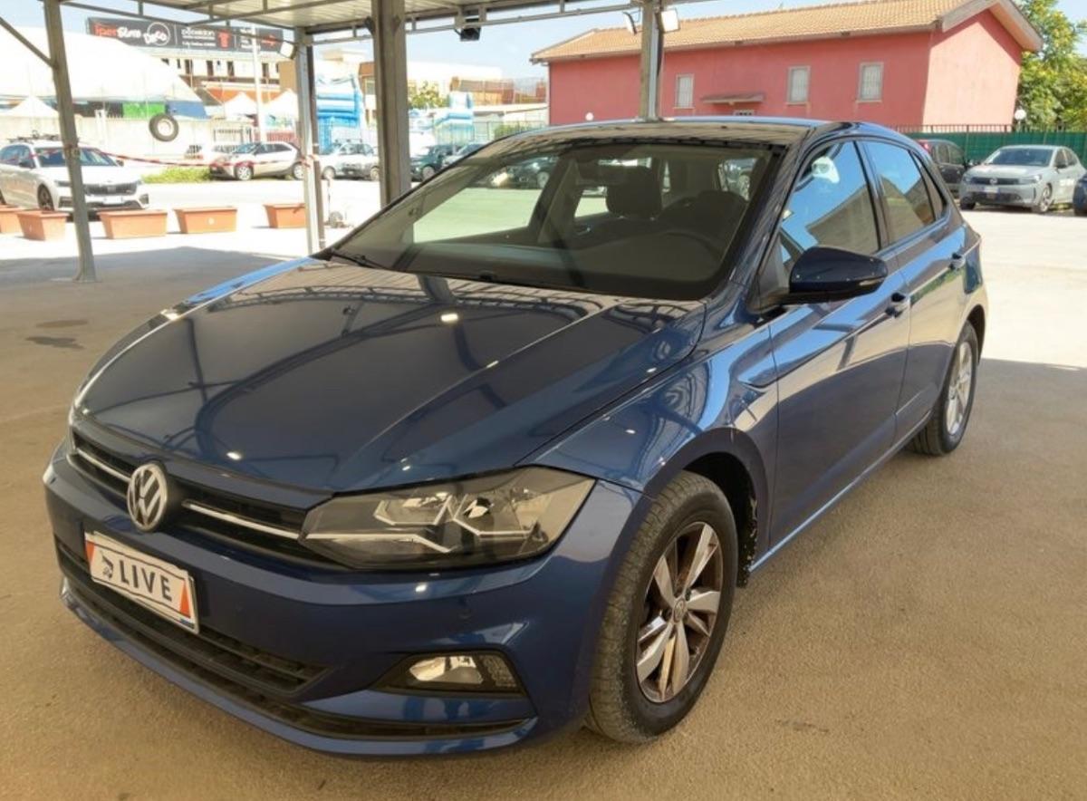 VOLKSWAGEN - Polo