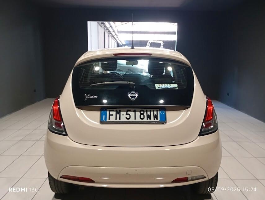 Lancia Ypsilon del 2017 benzina anche neopatentati