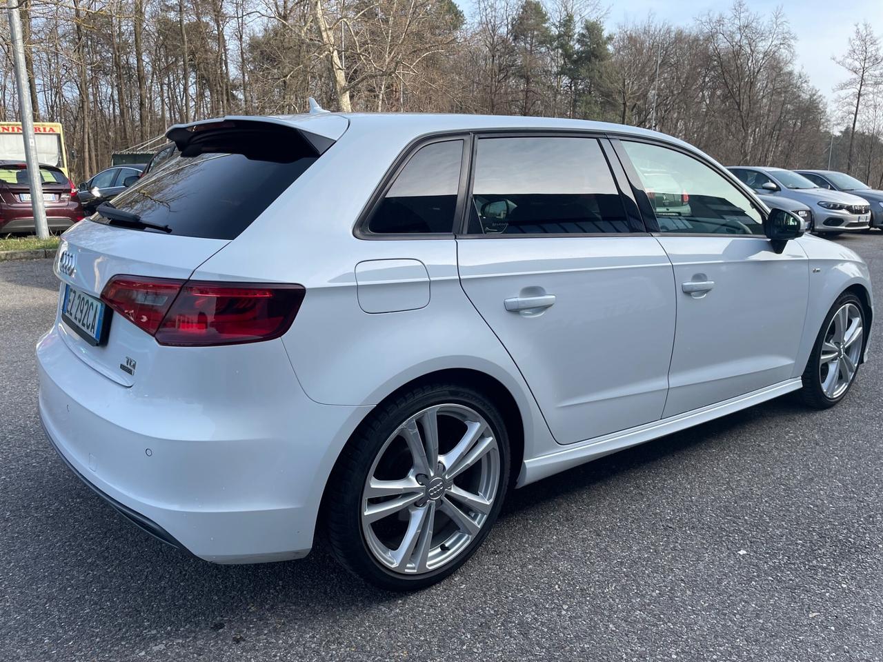 Audi A3 2.0 TDI 184 CV clean diesel quattro*S-line*Automatik*